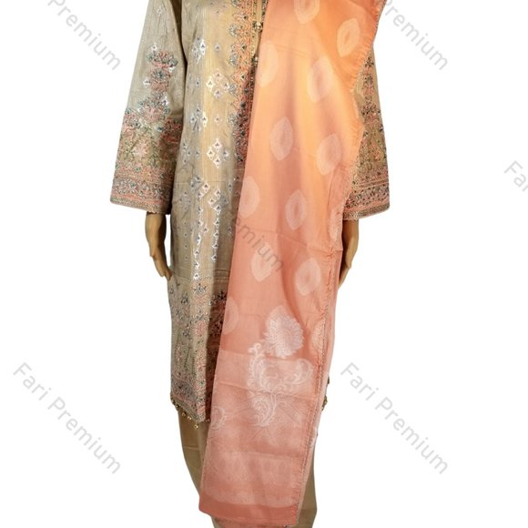 Large Pakistani Fancy Embroidered Jacquard Cotton Broshia Banarsi Shalwar Kameez - Picture 6 of 13